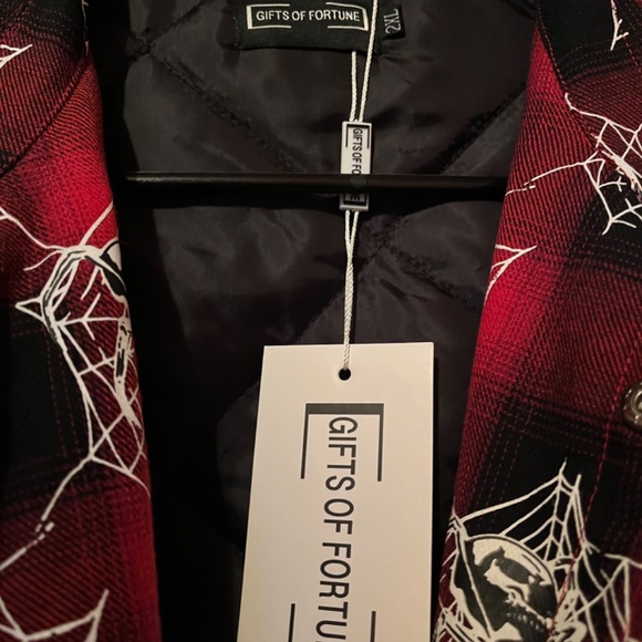 Gifts of Fortune - Red widow Flannel - Picture 3 of 5